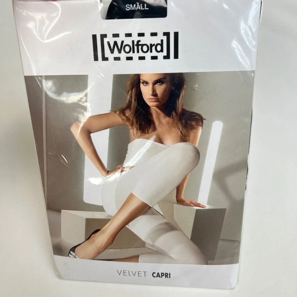 Wolford Velvet Capri Tights Black 50 Denier Footless Leggings Small NIB 17026